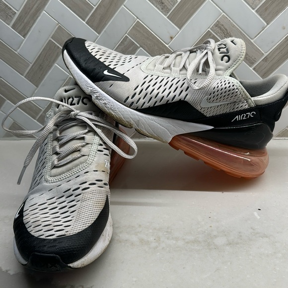AIRMAX 270/ Donated - Picture 1 of 8